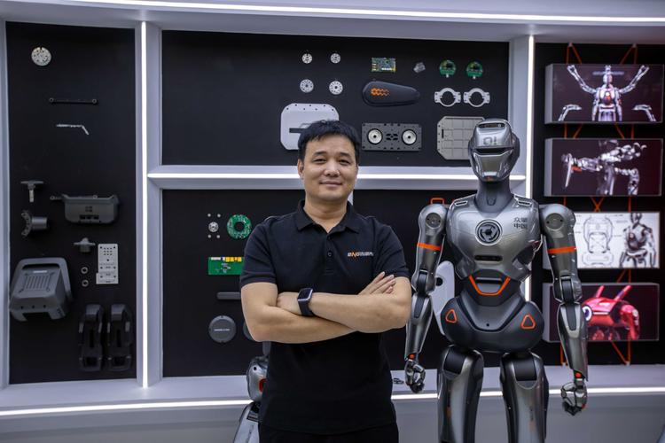 Zhao Tongyang, Founder, EngineAI
